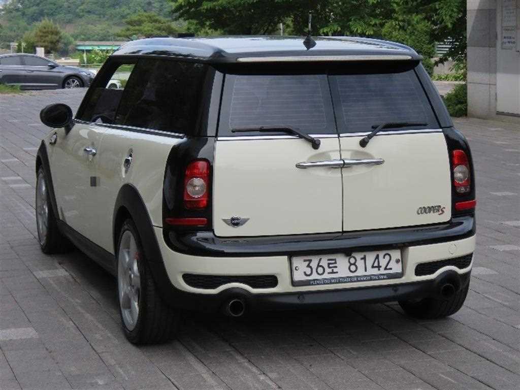 Mini Clubman - Vista 4