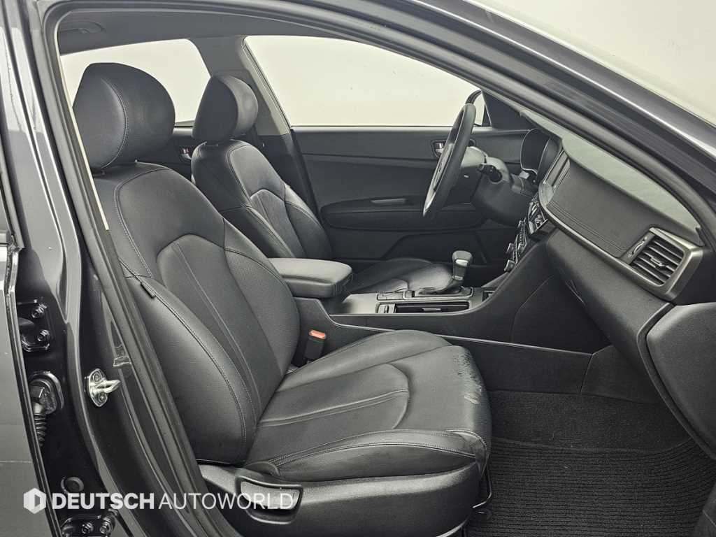 KIA K5 - Vista 10