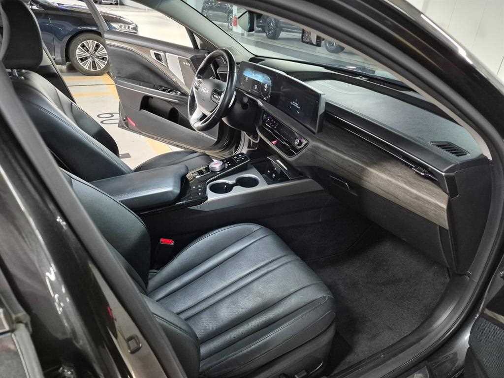 KIA K8 - Vista 10
