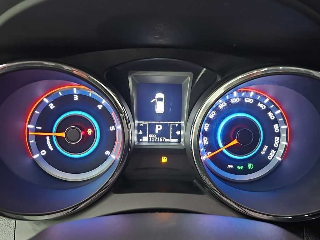 Ssangyong Tivoli - Vista 6