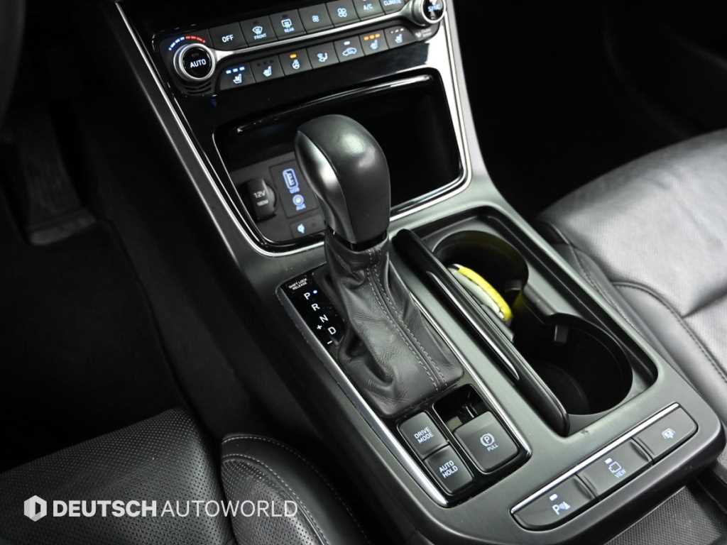 HYUNDAI Grandeur - Vista 9