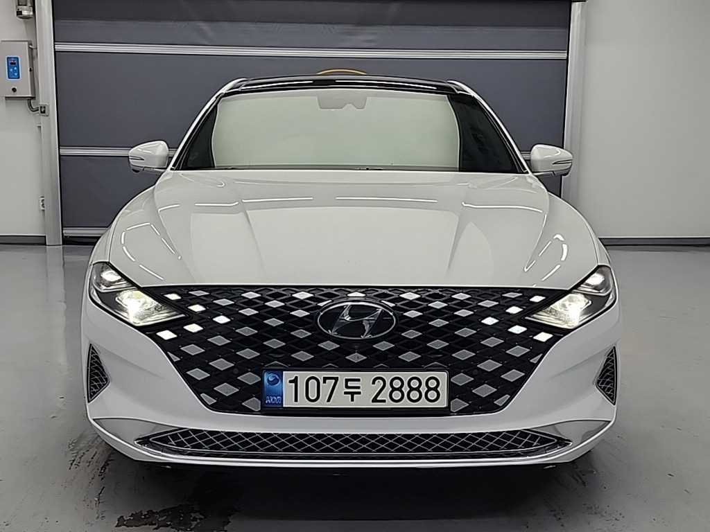 HYUNDAI Grandeur - Vista 2