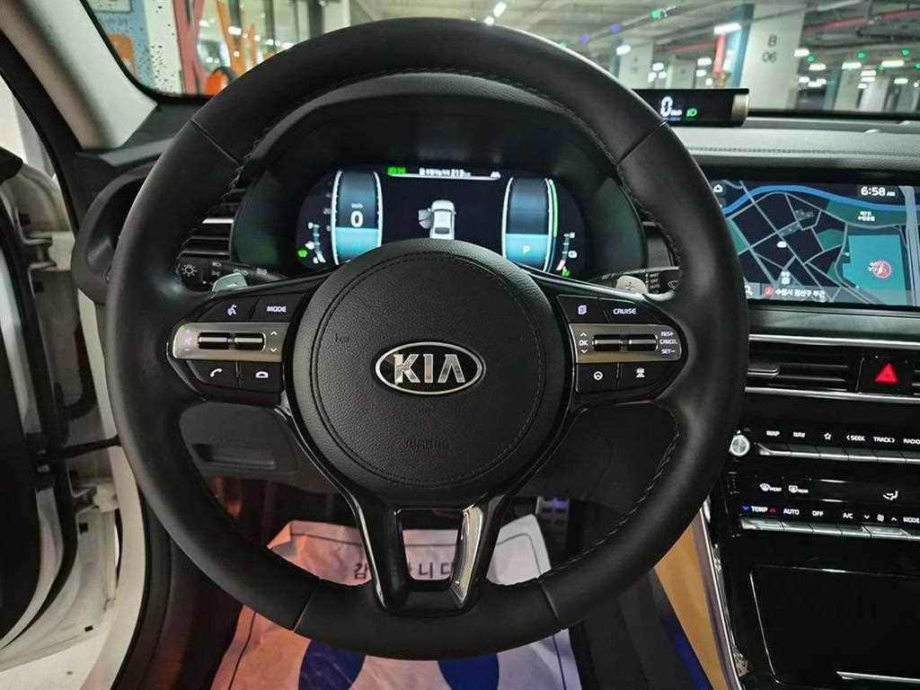 KIA K7 - Vista 8