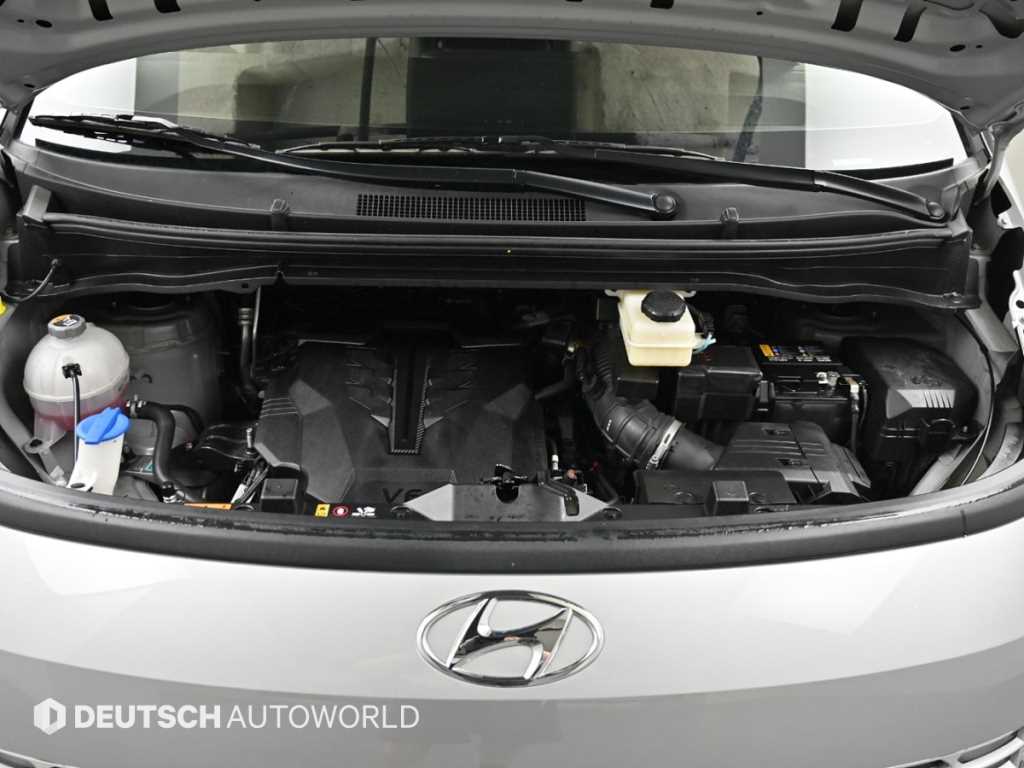 HYUNDAI Staria - Vista 6