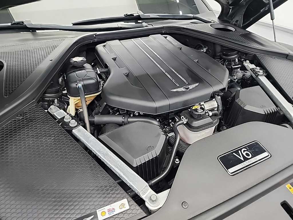 Genesis G90 - Vista 5