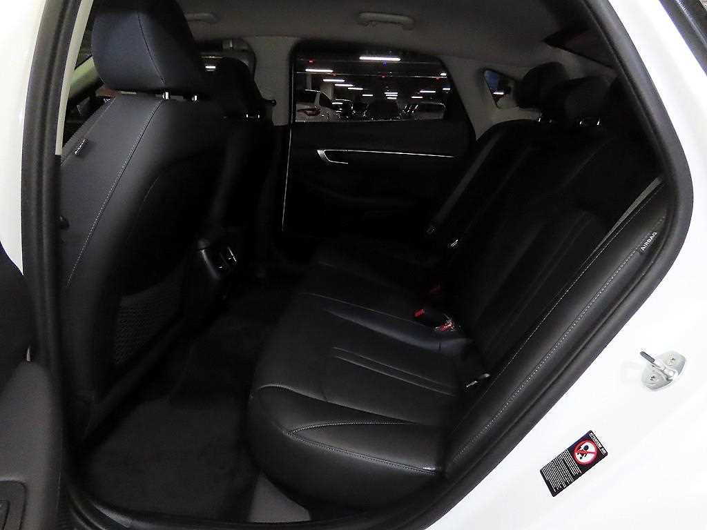 HYUNDAI Sonata - Vista 7