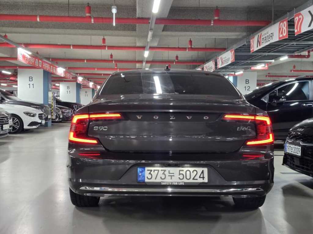 Volvo S90 - Vista 5