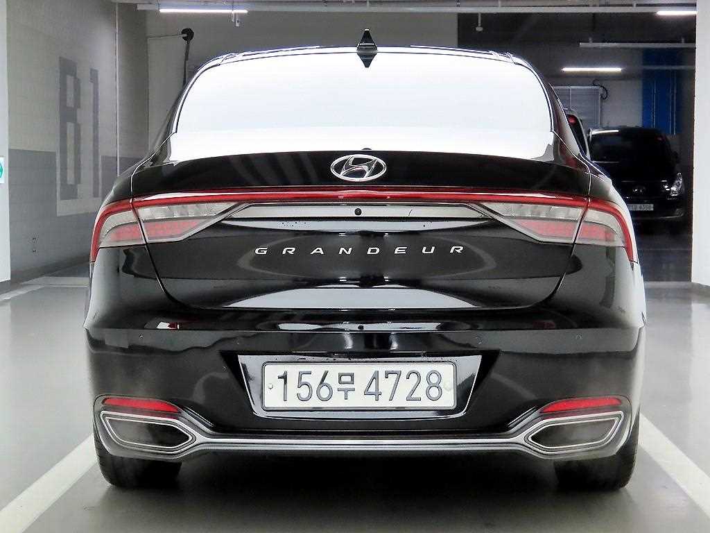 HYUNDAI Grandeur - Vista 3