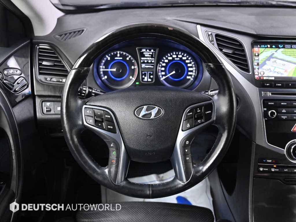 HYUNDAI Grandeur 2016 Negro - Importación desde Corea - HF Imports Iquique - Foto 13