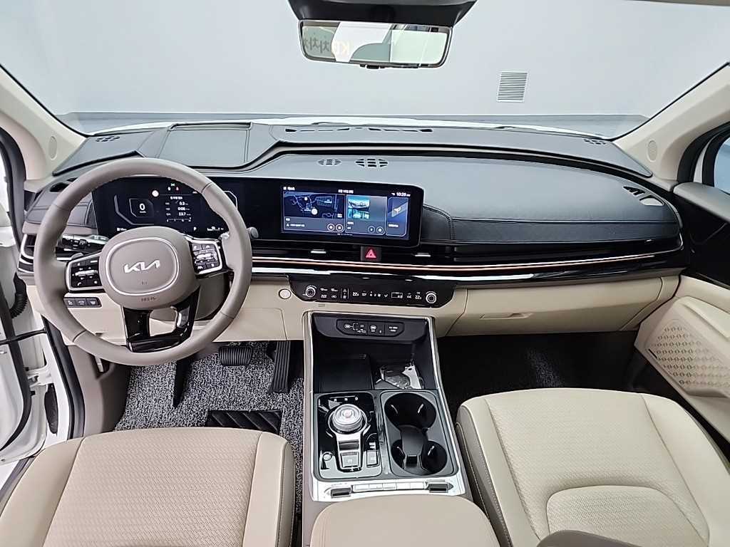 KIA Carnival - Vista 7