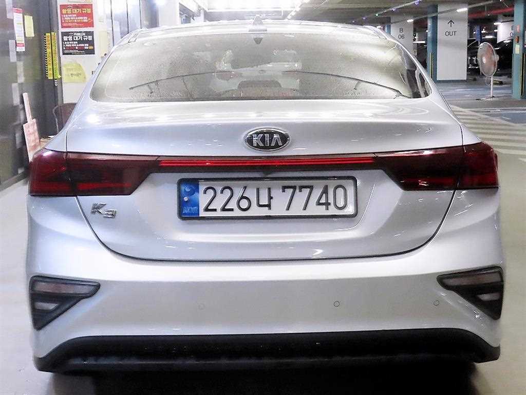 KIA K3 - Vista 5