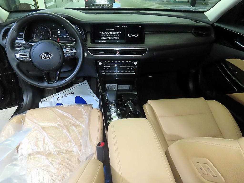 KIA K7 - Vista 10
