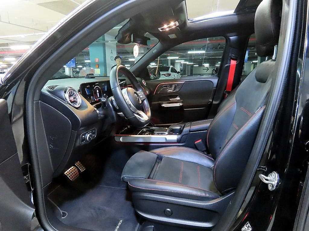 Mercedes Benz GLB Class - Vista 6