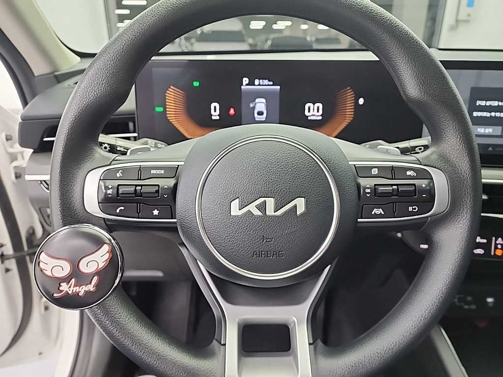 KIA K5 - Vista 9