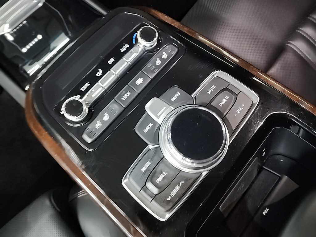 Genesis EQ900 2018 Blanco - Importación desde Corea - HF Imports Iquique - Foto 15