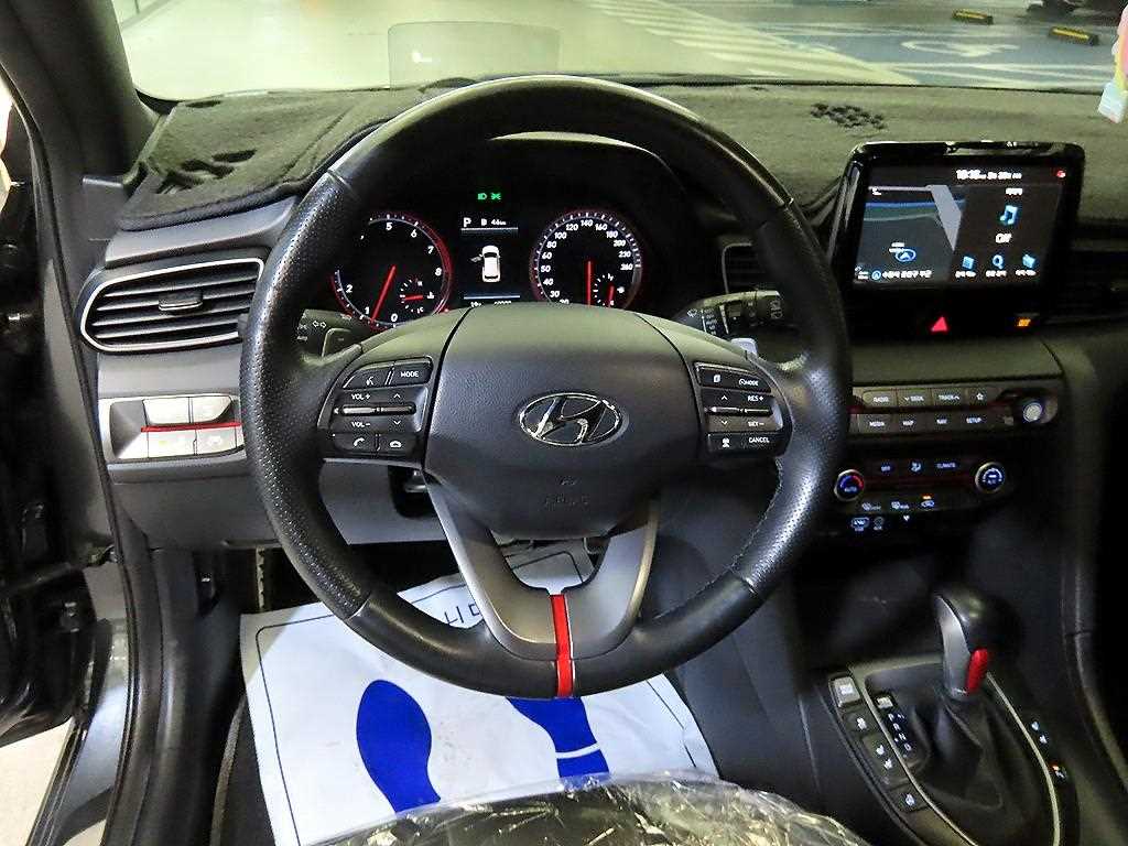 HYUNDAI Veloster - Vista 8