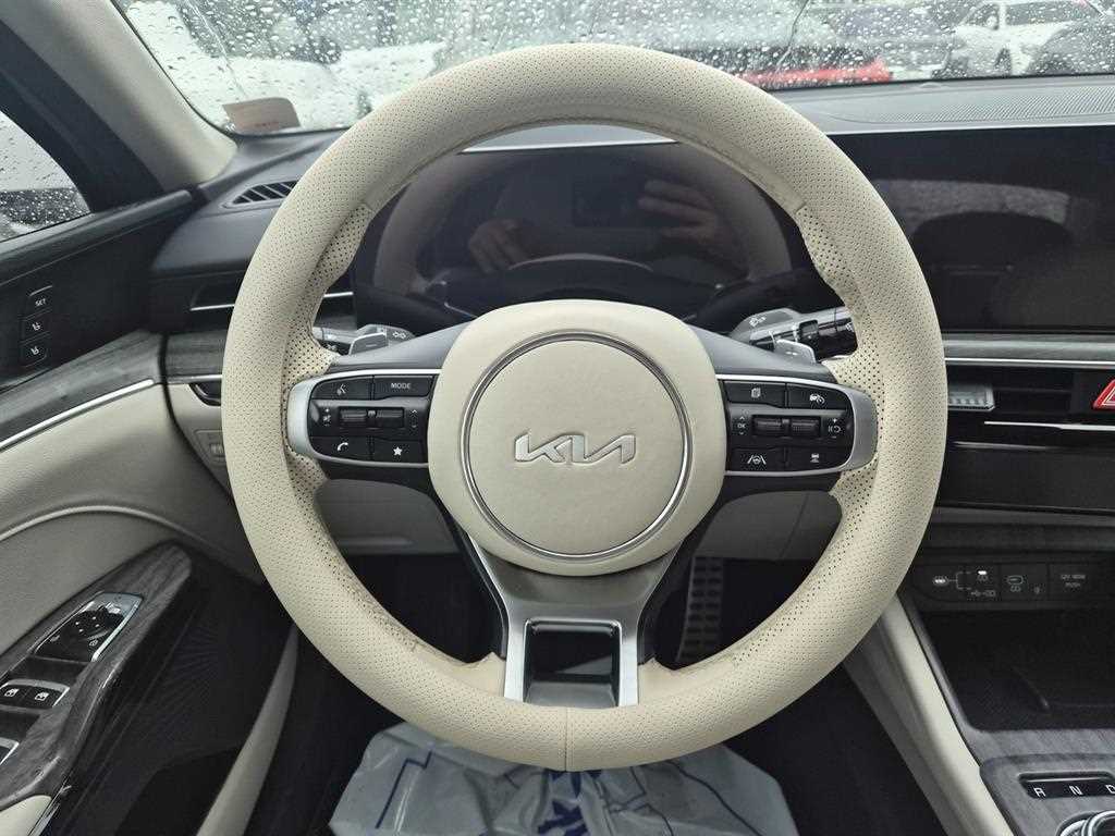 KIA K5 - Vista 9
