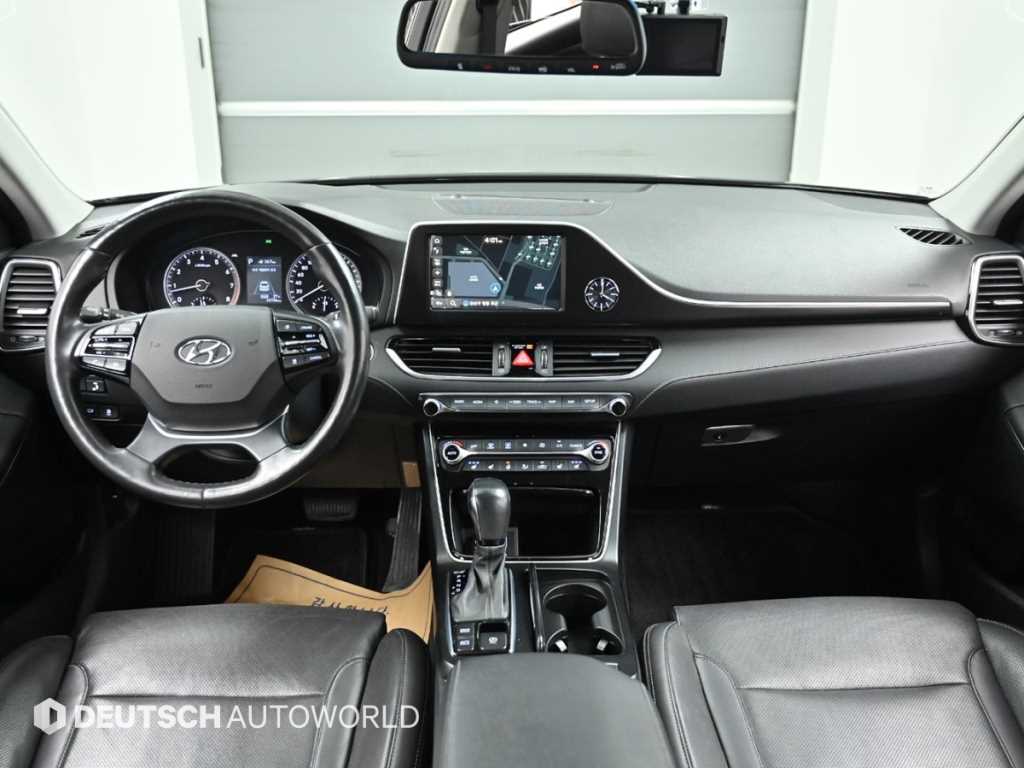 HYUNDAI Grandeur - Vista 7