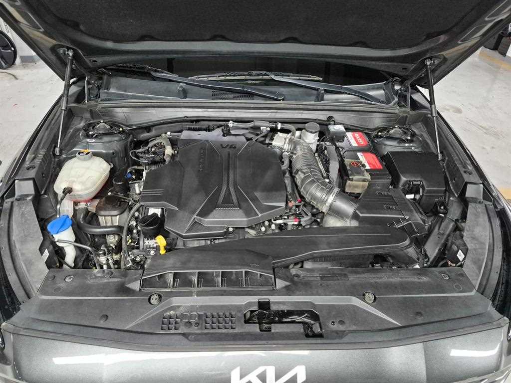 KIA K8 - Vista 6