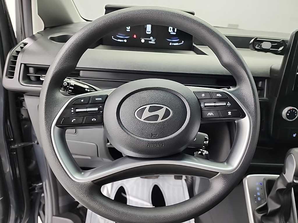 HYUNDAI Staria - Vista 9