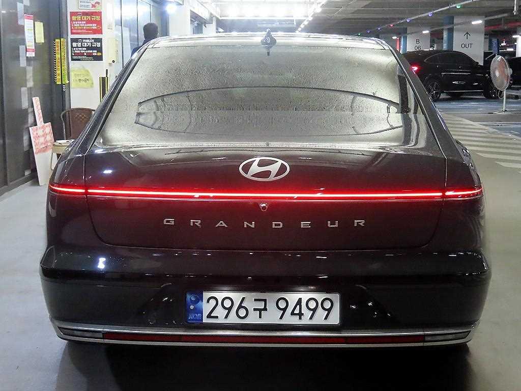 HYUNDAI Grandeur - Vista 5