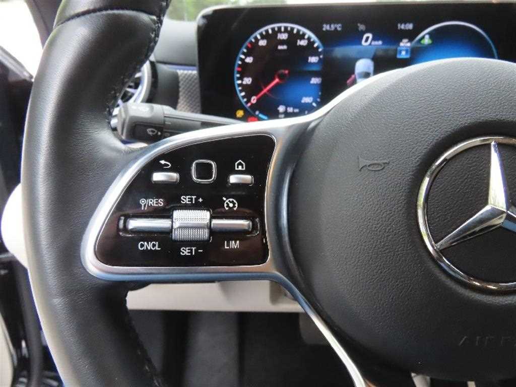 Mercedes Benz A Class - Vista 12
