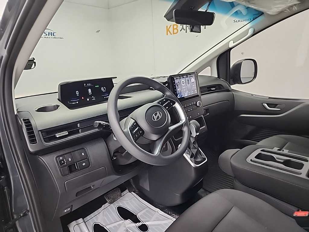 HYUNDAI Staria - Vista 7