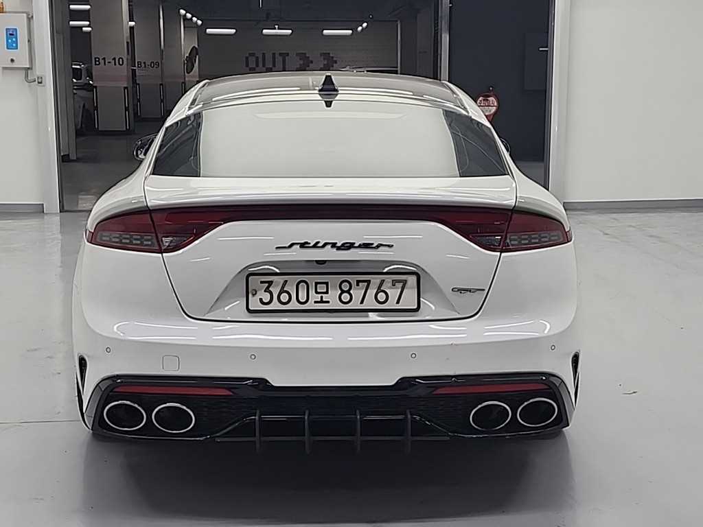 KIA Stinger - Vista 3