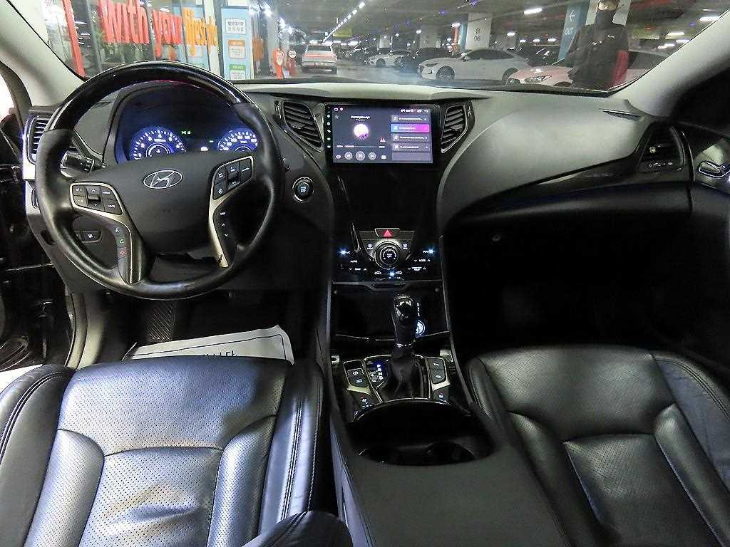 HYUNDAI Grandeur - Vista 10