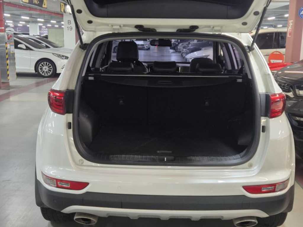 KIA Sportage - Vista 5