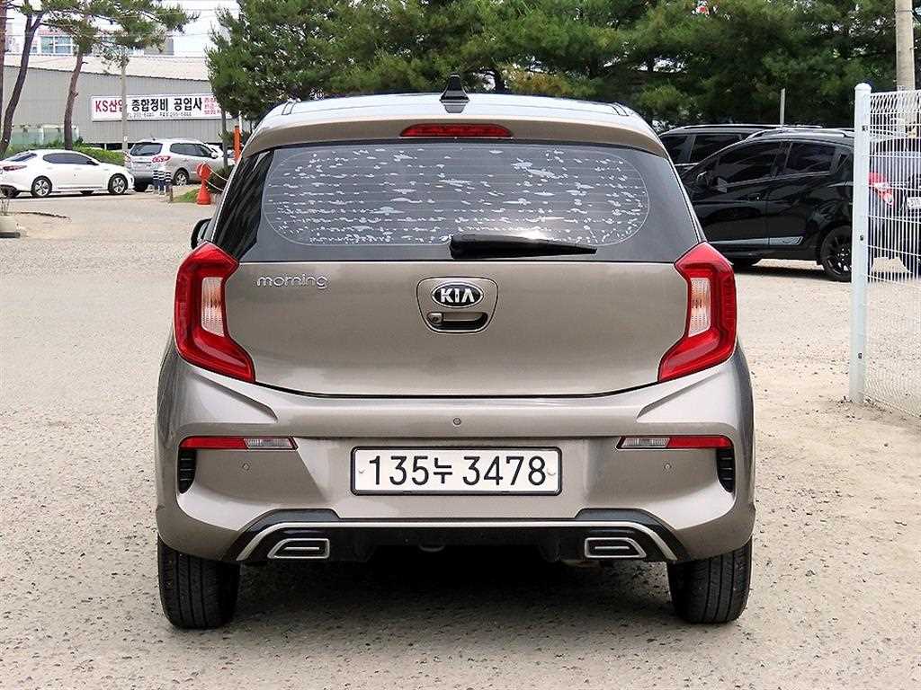 KIA Morning - Vista 4