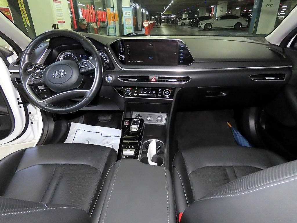 HYUNDAI Sonata - Vista 10