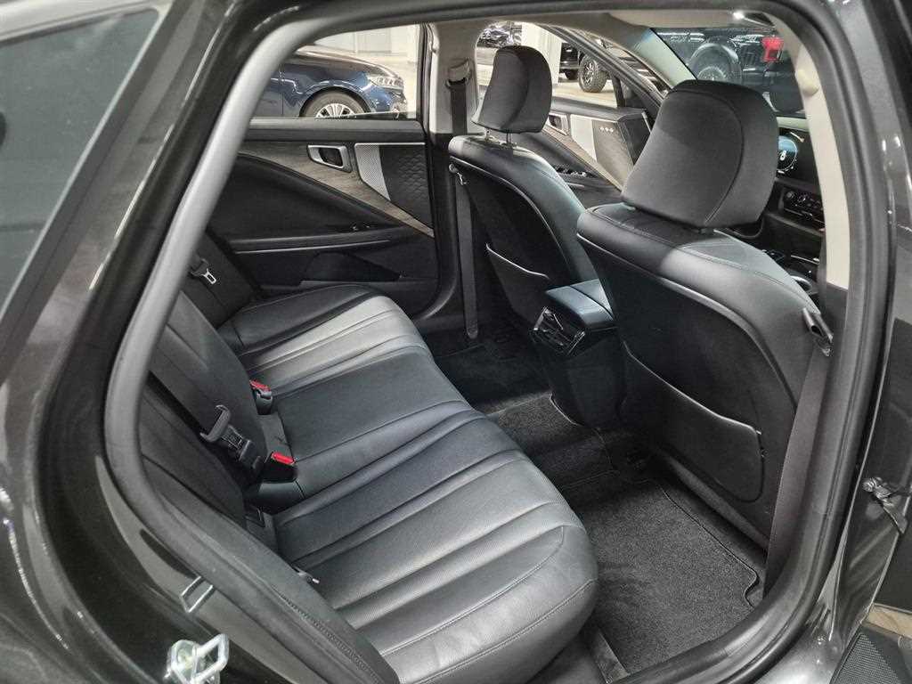KIA K8 - Vista 11