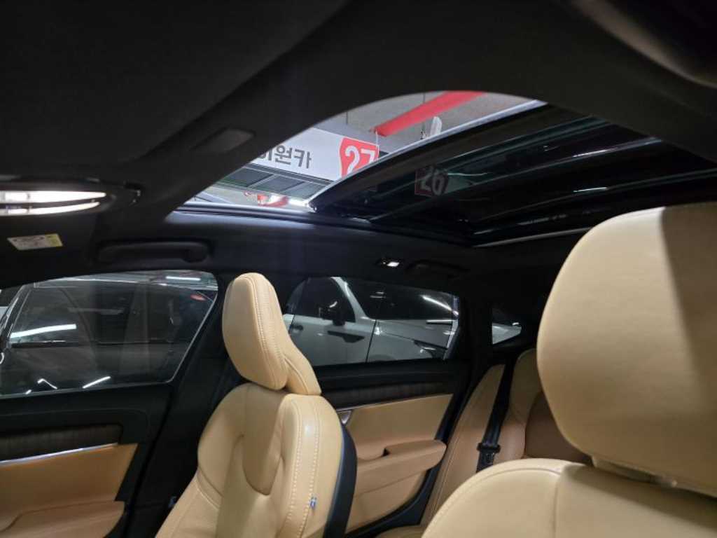 Volvo S90 - Vista 11