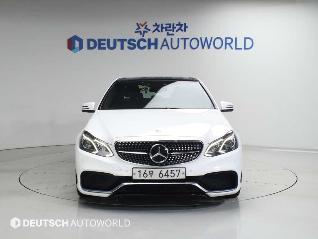 Mercedes Benz E class - Vista 3