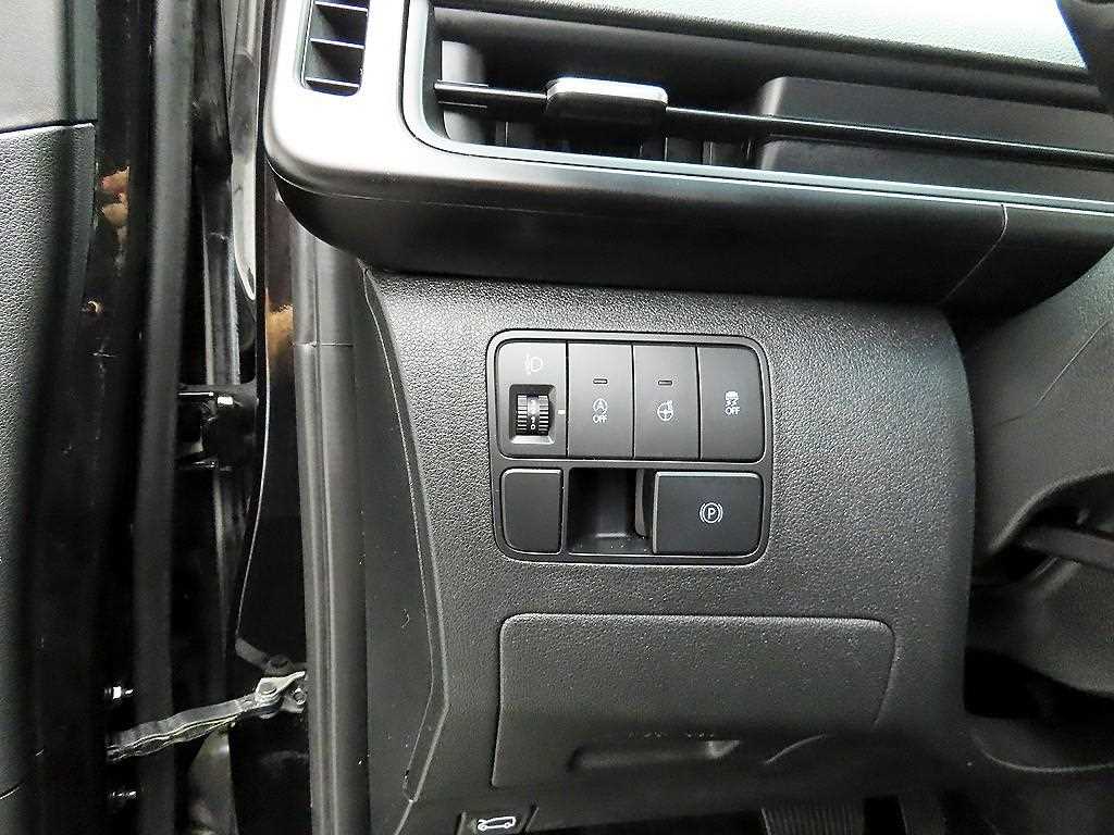 HYUNDAI Staria - Vista 12