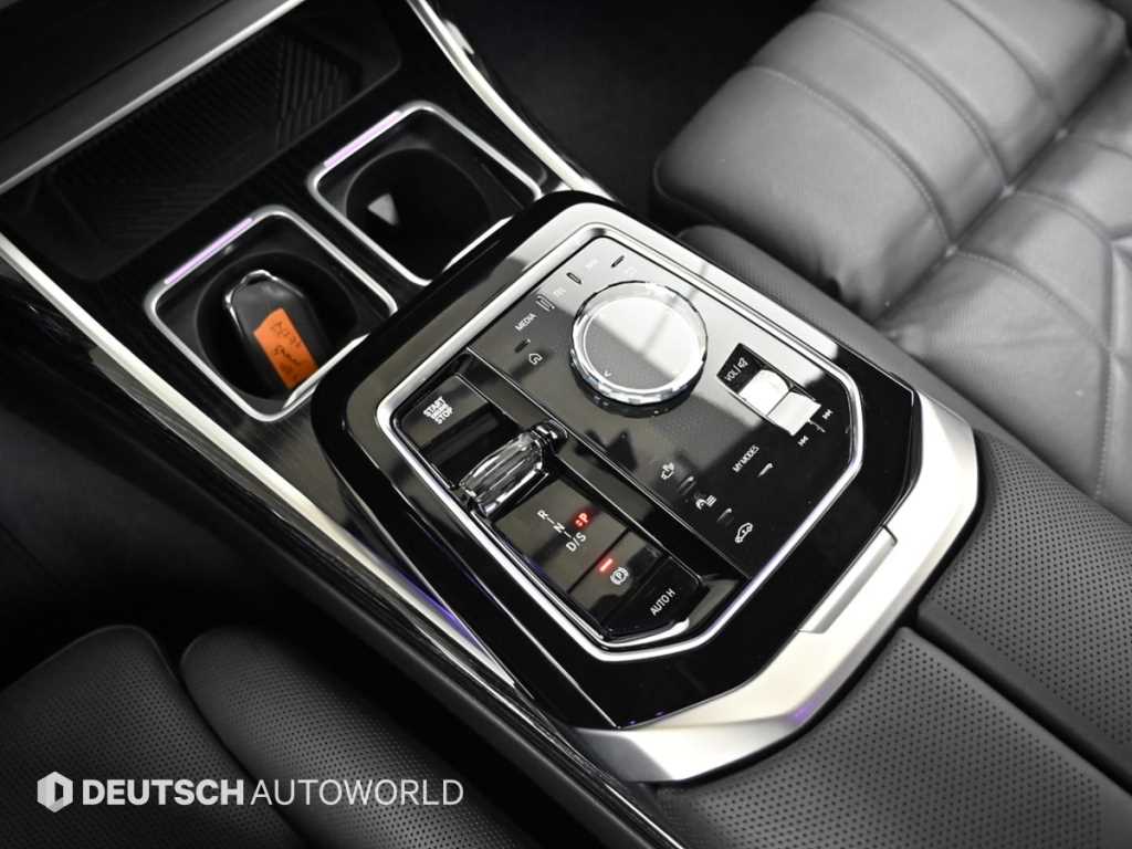 BMW 7 Series - Vista 9