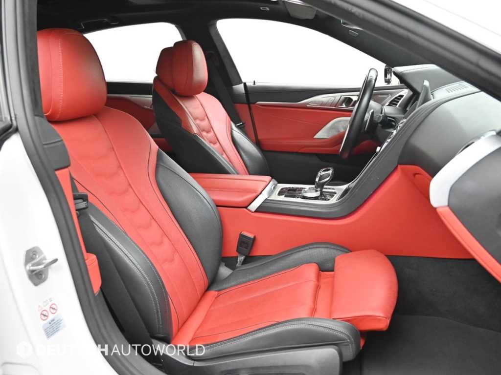 BMW 8 Series - Vista 10