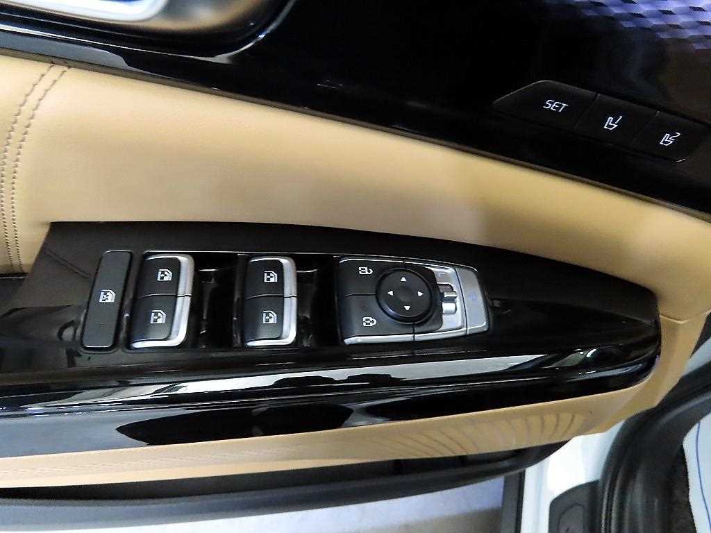 KIA Carnival 2023 Blanco - Importación desde Corea - HF Imports Iquique - Foto 13