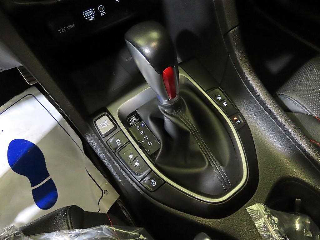 HYUNDAI Veloster - Vista 12