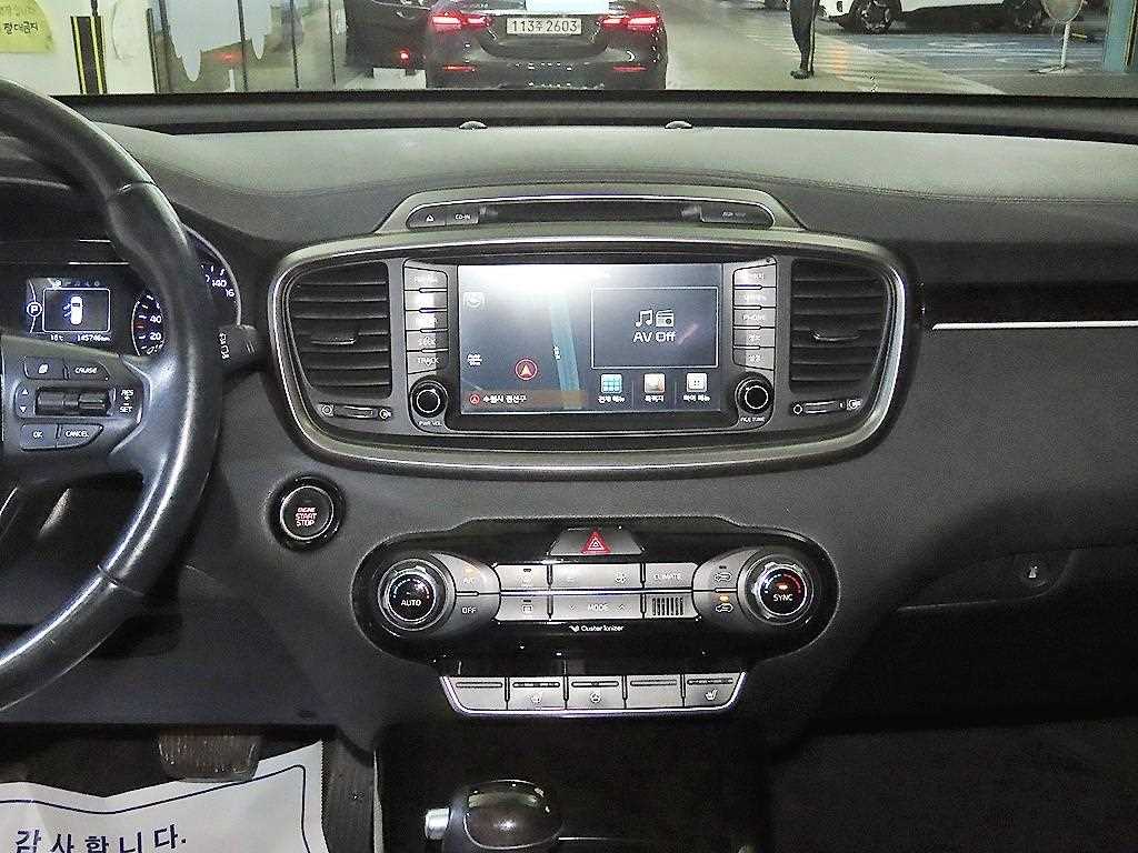 KIA Sorento - Vista 11