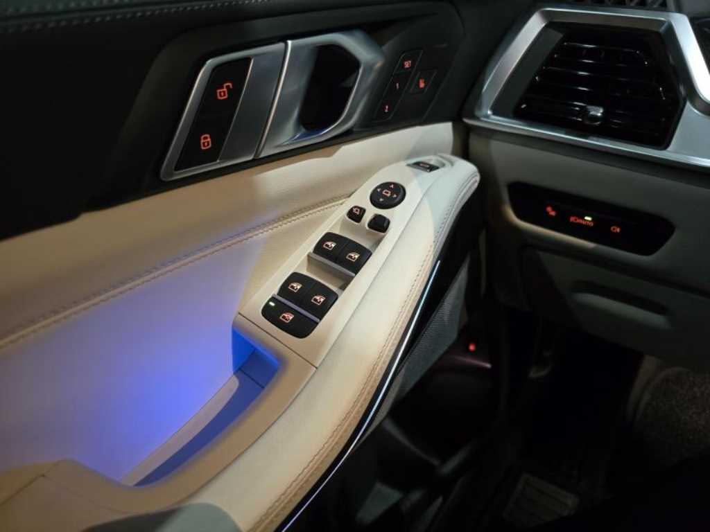 BMW X5 - Vista 11