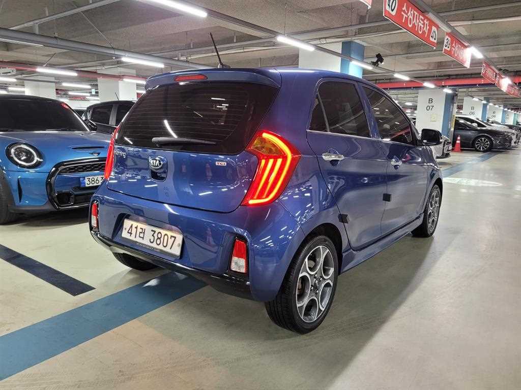 KIA Morning - Vista 3