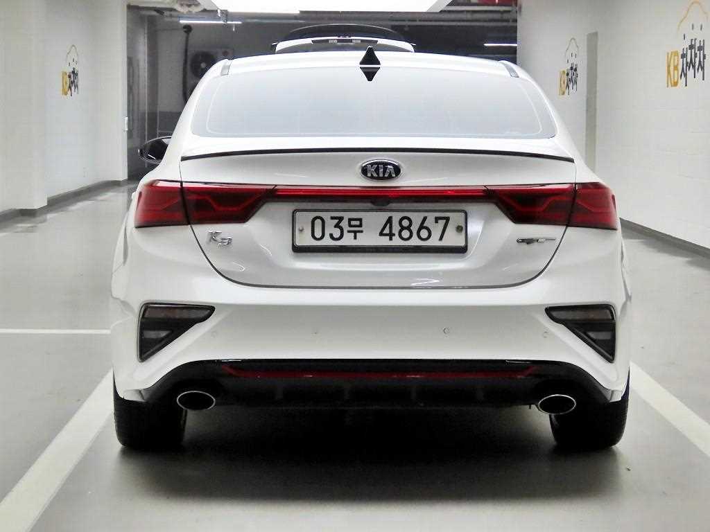 KIA K3 - Vista 3