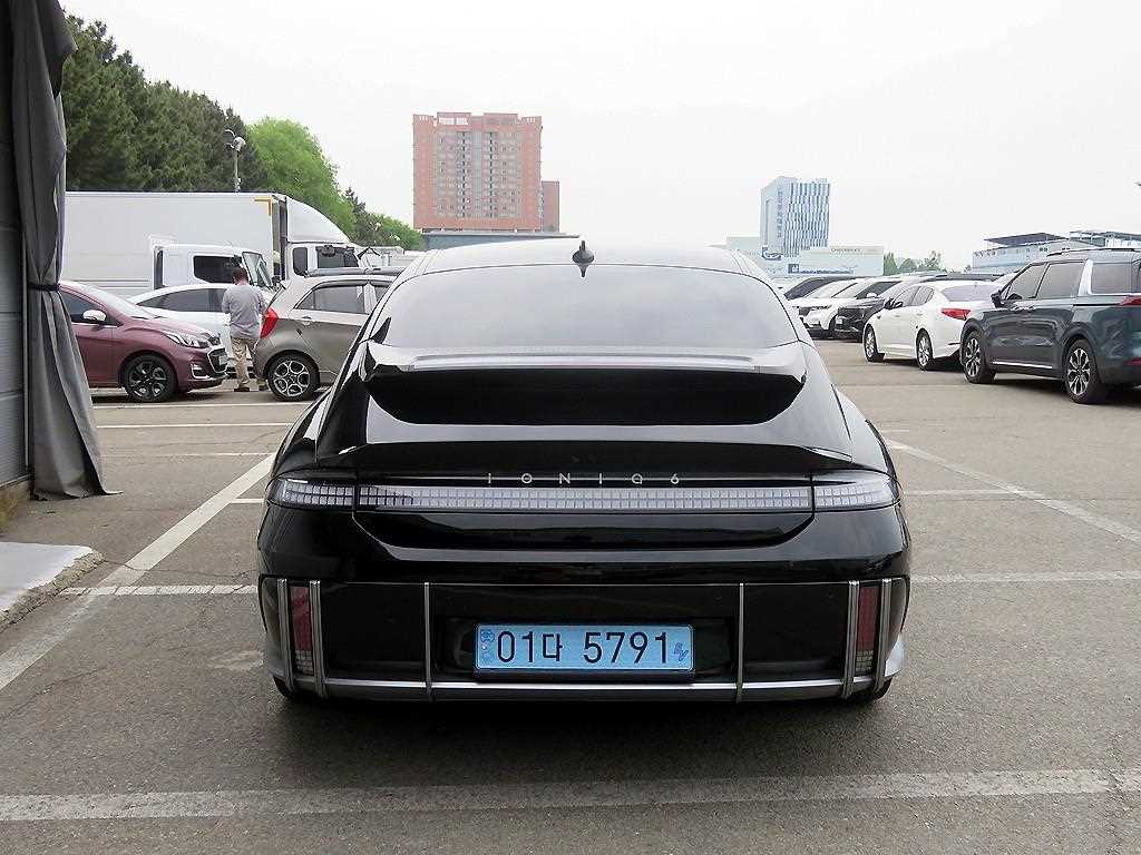 HYUNDAI Ioniq 6 - Vista 3