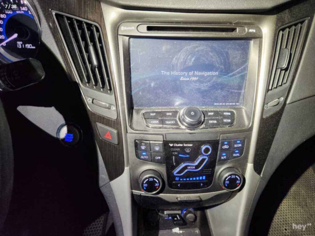 HYUNDAI Sonata - Vista 5