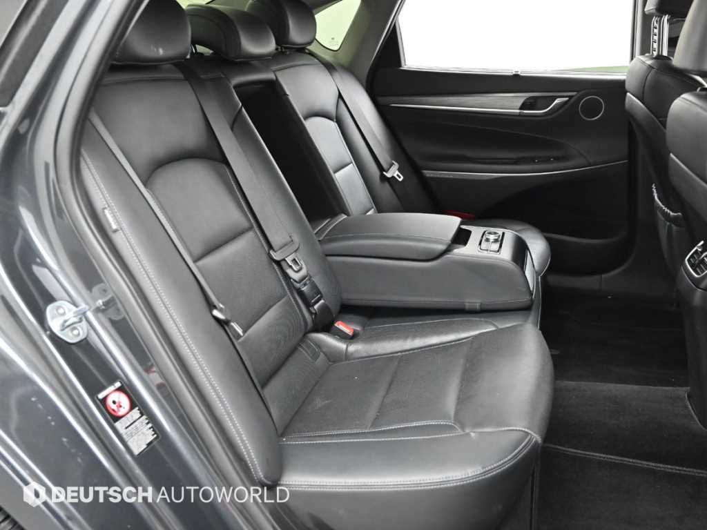 HYUNDAI Grandeur - Vista 12