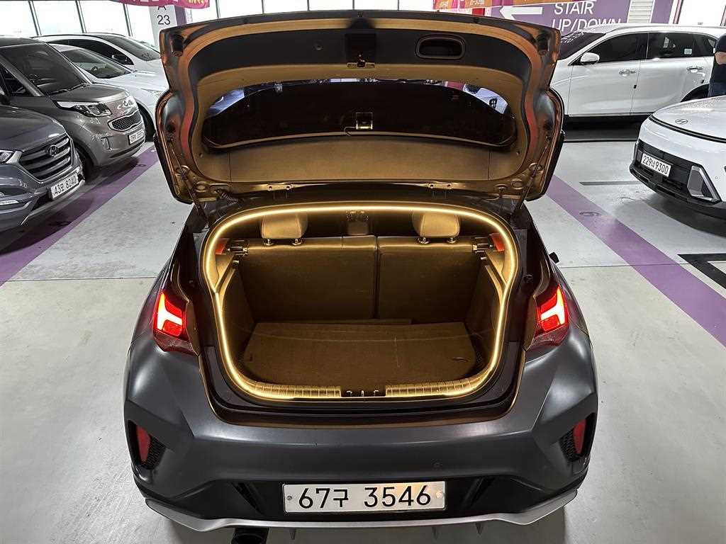 HYUNDAI Veloster 2018 Gris - Importación desde Corea - HF Imports Iquique - Foto 20
