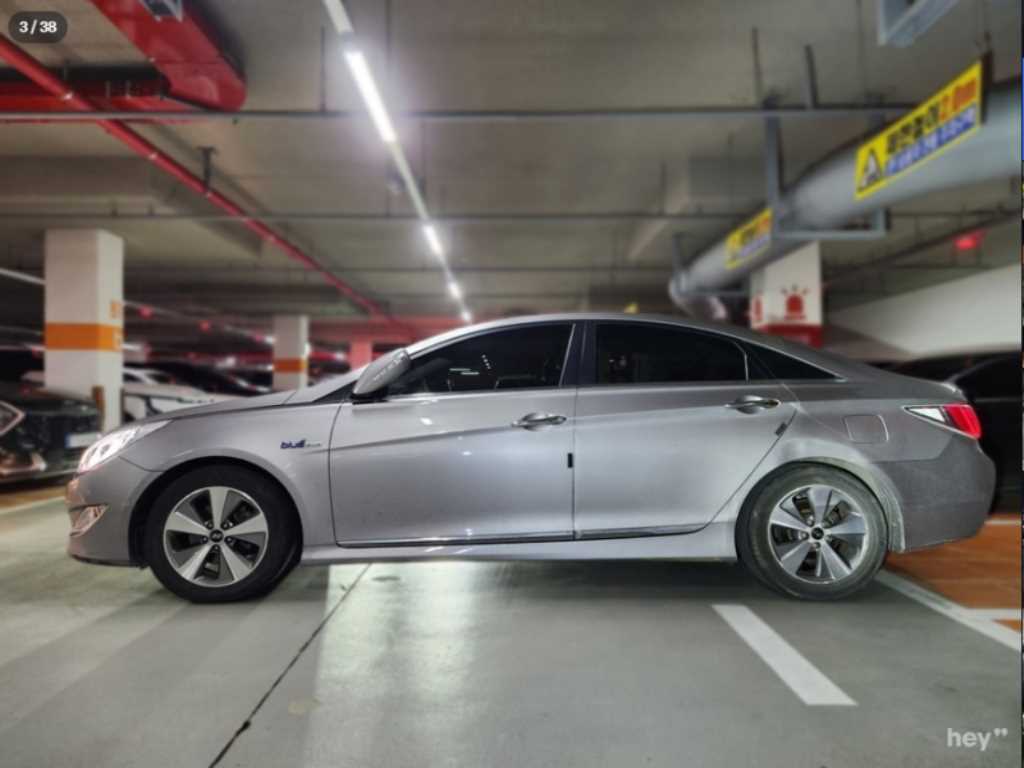 HYUNDAI Sonata - Vista 2