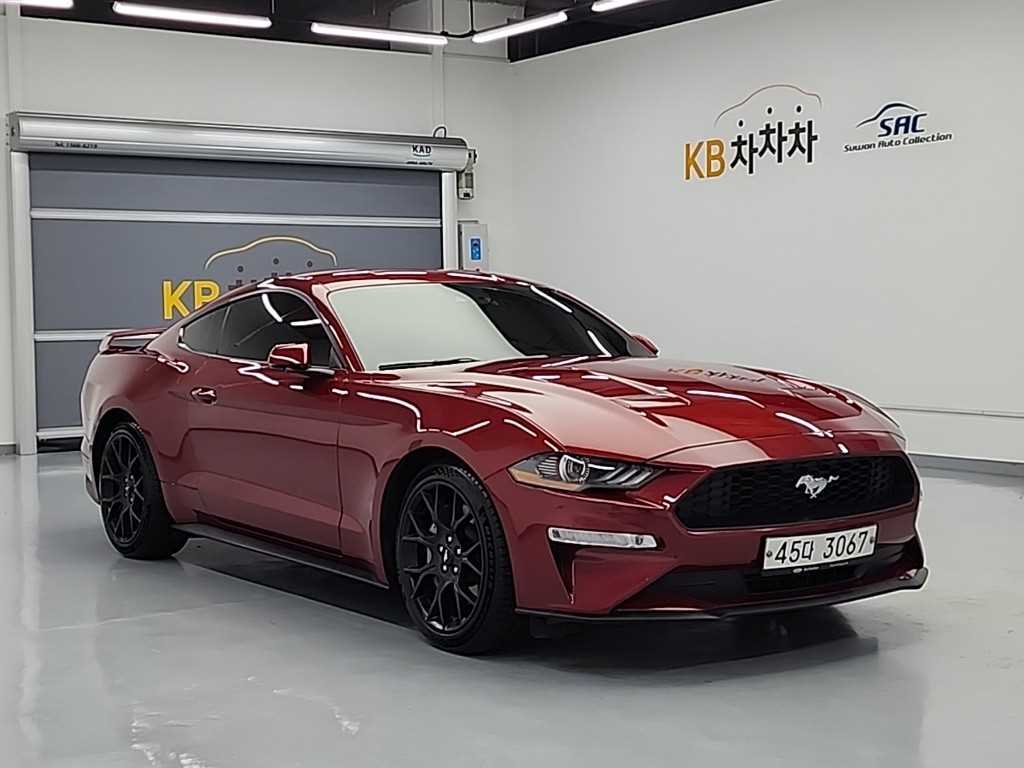 Ford Mustang - Vista 4